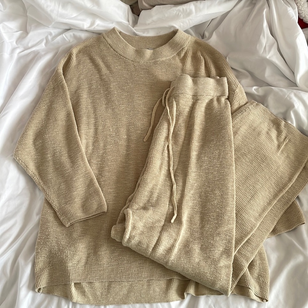 Free People malibu solid surf set (pants)